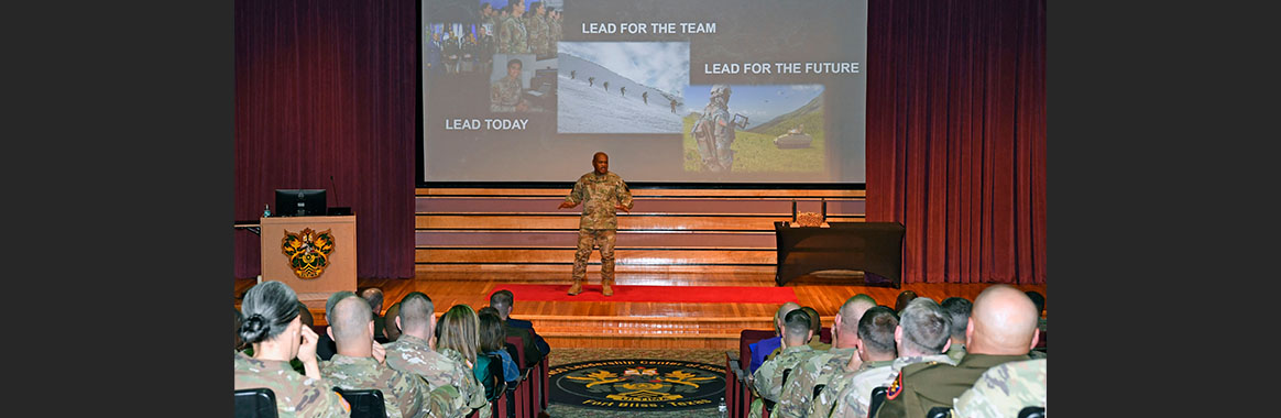 National Guard Enlisted Leader Speaks to Sergeant Major Students